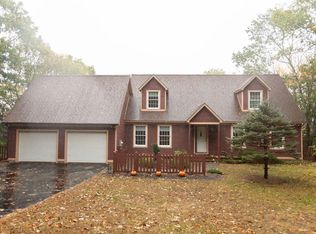 93 Firth Dr, Boothbay, ME 04537