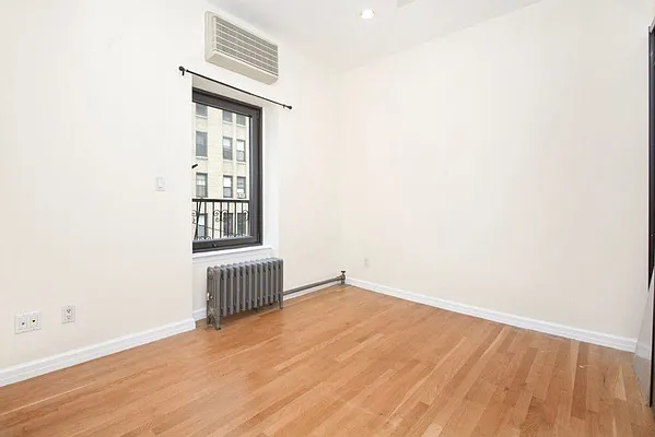 Rented by Optimar International Realty | media 19
