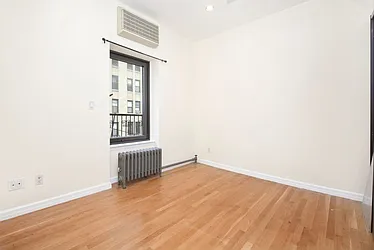 Rented by Optimar International Realty