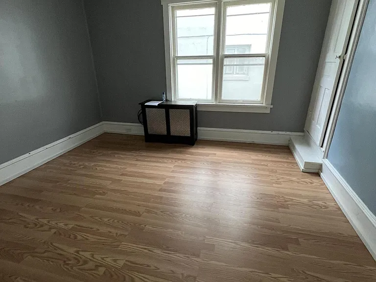 415 1/2 Walnut St — Photo 3