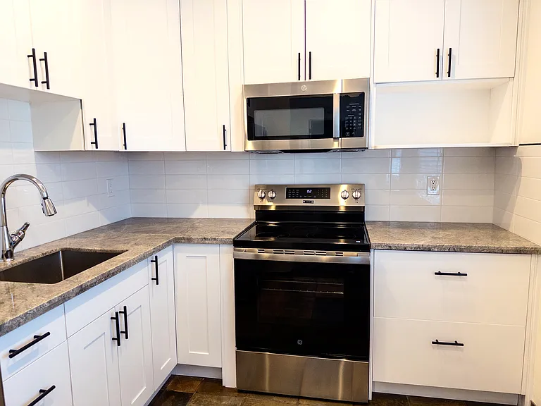 1929 Haste St #4 — Photo 1
