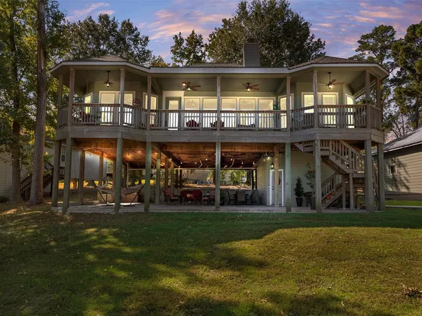 239 Dove Is, Livingston, TX 77351