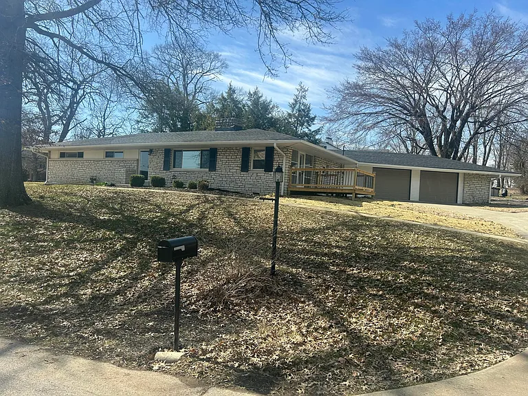 104 Colby Hills Dr — Photo 1