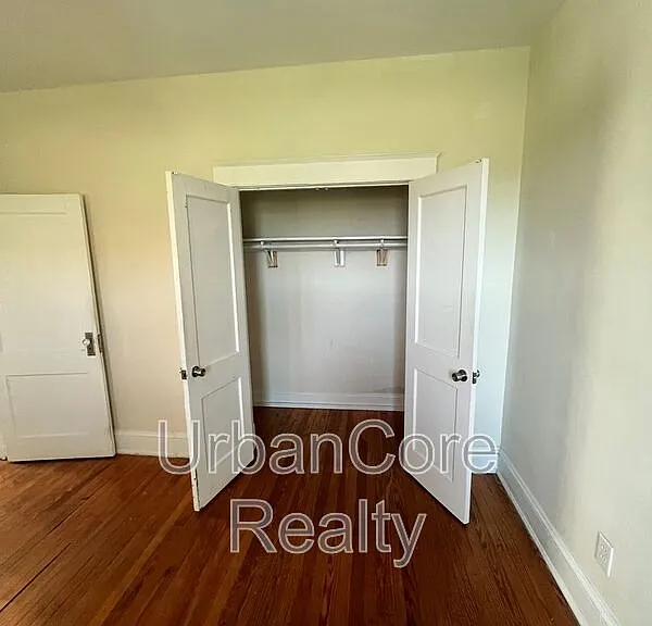 709 N 35th St — Photo 24
