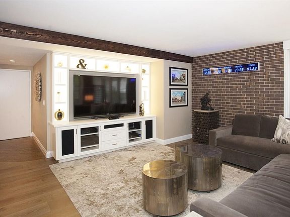 2nd image of 360 Everett Ave APT 2B