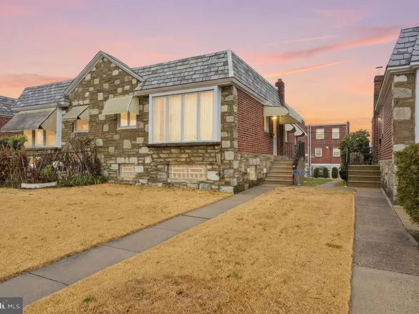 1027 Griffith St, Philadelphia, PA 19111