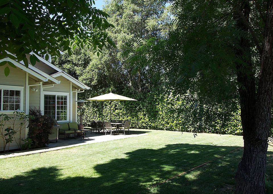 1st image of 797 Eucalyptus Ave
