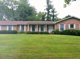 300 Sleepy Hollow Rd, Bristol, TN 37620