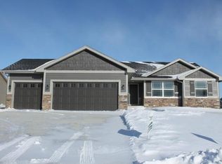 710 NE 55th St, Ankeny, IA 50021