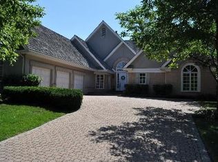14 Graystone Ln, North Barrington, IL
