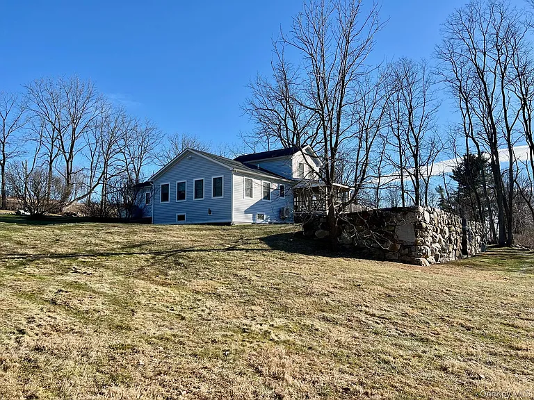 692 Bangall Rd — Photo 3