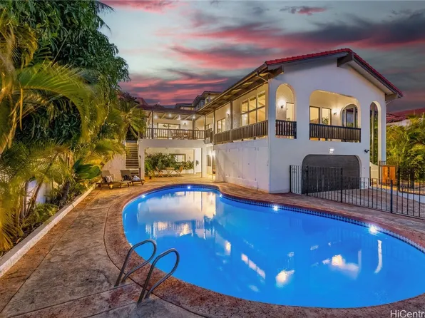 1893 Alaweo St, Honolulu, HI 96821