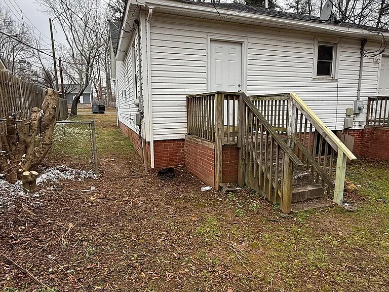 6328 Rockwell Blvd #B — Photo 13