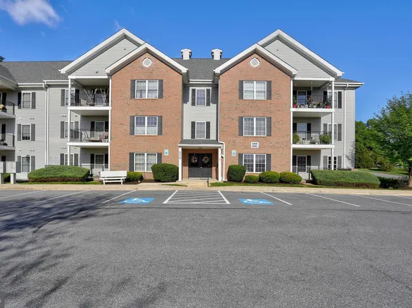 6518 Ridenour Way E APT 1D, Sykesville, MD 21784