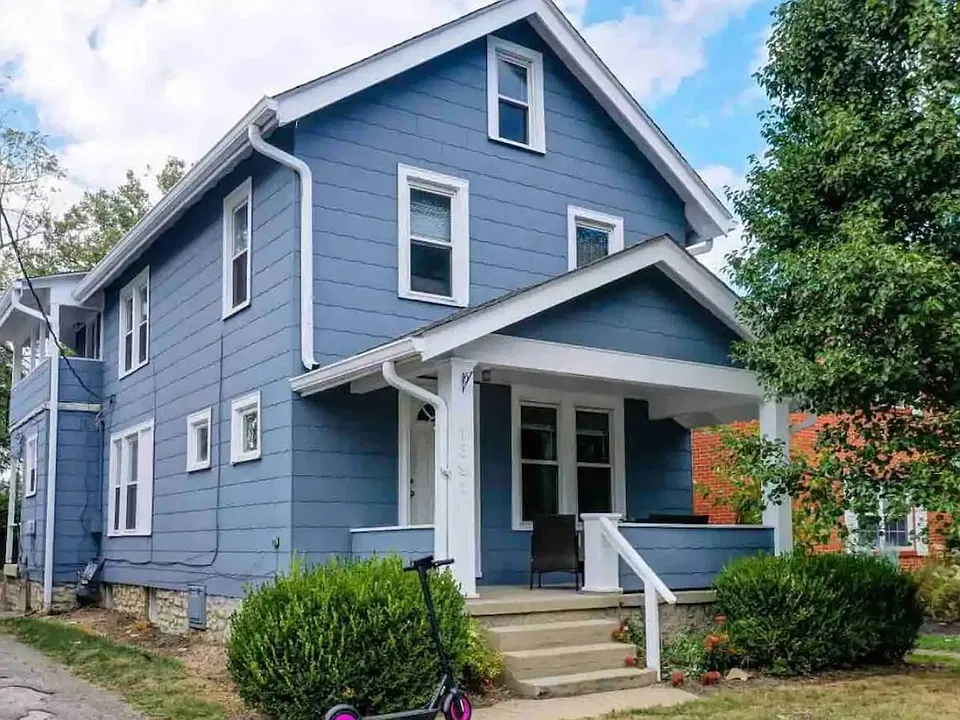 1391 Broadview Ave