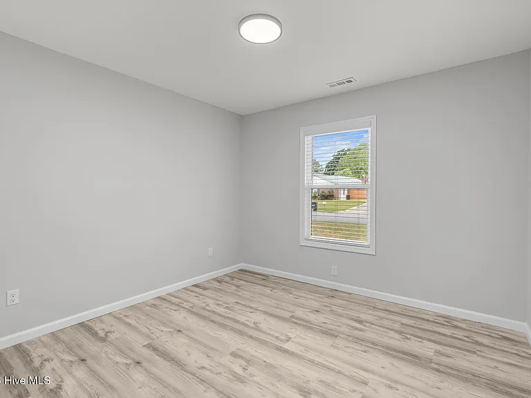 111 Silver Leaf Dr — Photo 19