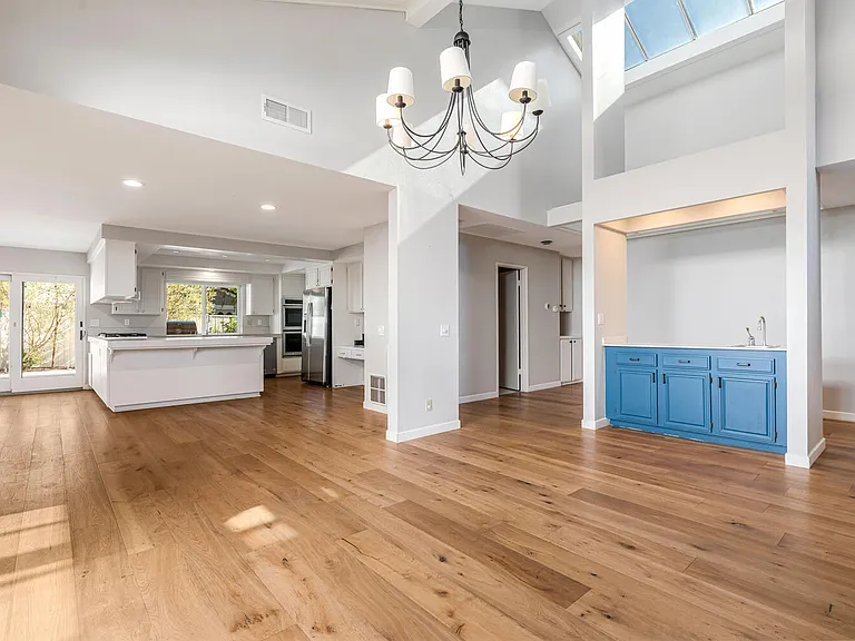 1316 Avenida De Cortez — Photo 12