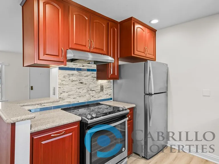 4239 Cleveland Ave #6 — Photo 2