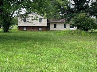 9351 Paul Meyer Rd, Worden, IL 62097