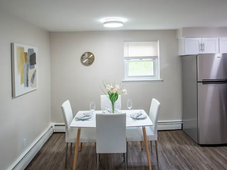 Cedar Court apartments — Photo 13
