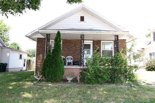1st image of 608 W Grant St