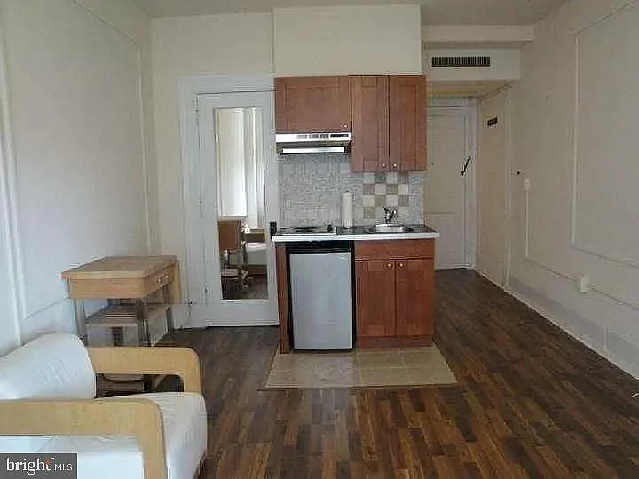 1324 Locust St #1403 — Photo 7