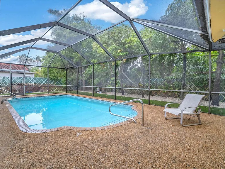 3441 N Hills Dr — Photo 47