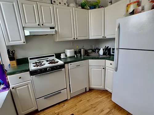 912 Washington St #2 Photo 1