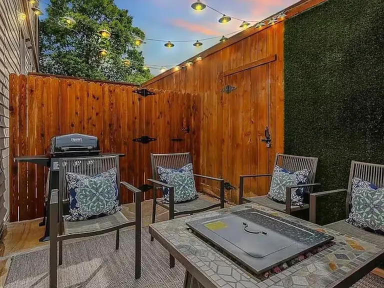 3629 Herschel Ave — Photo 4