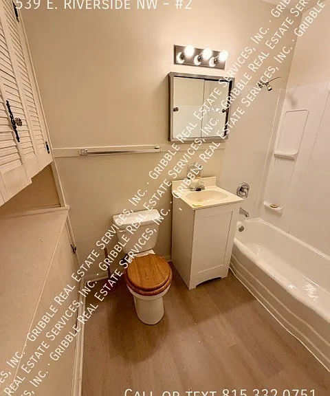 539 E Riverside Blvd NW #2 — Photo 9