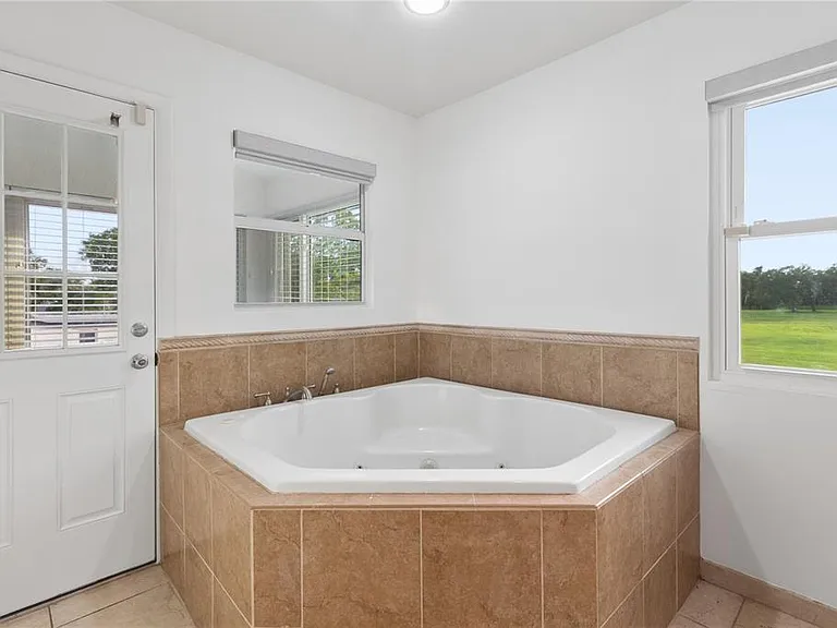 5400 Denver St NE — Photo 46