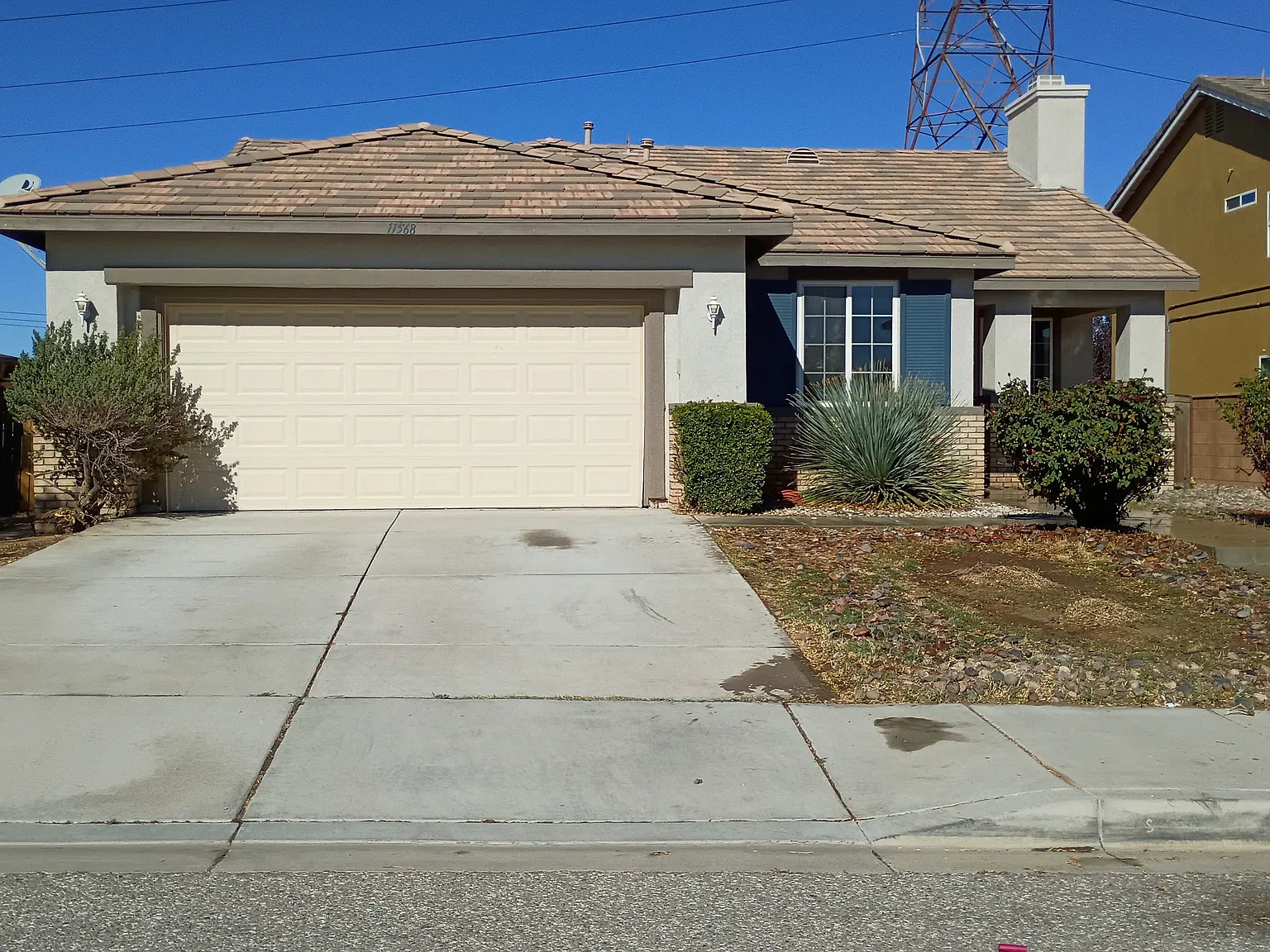 4 bed, 2064 sqft, $2,650 — Photo 1