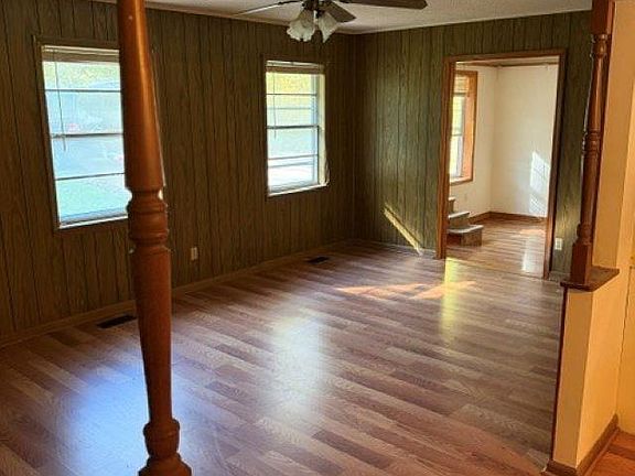 3rd image of 104 Sapphire Ln