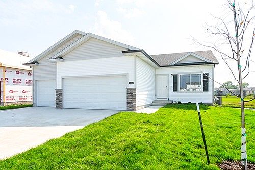 2nd image of 1804 Tuscany Dr SE