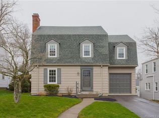 90 Keeney Ave, West Hartford, CT 06107