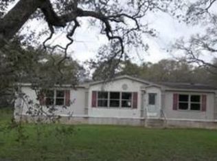 402 Pin Oak Cir, Van Vleck, TX 77482