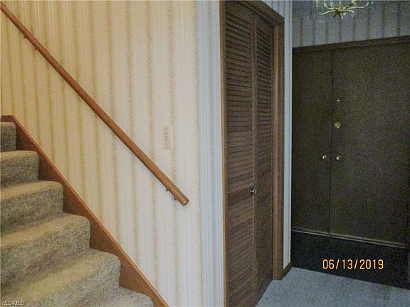 2nd image of 8545 Four Seasons Trl