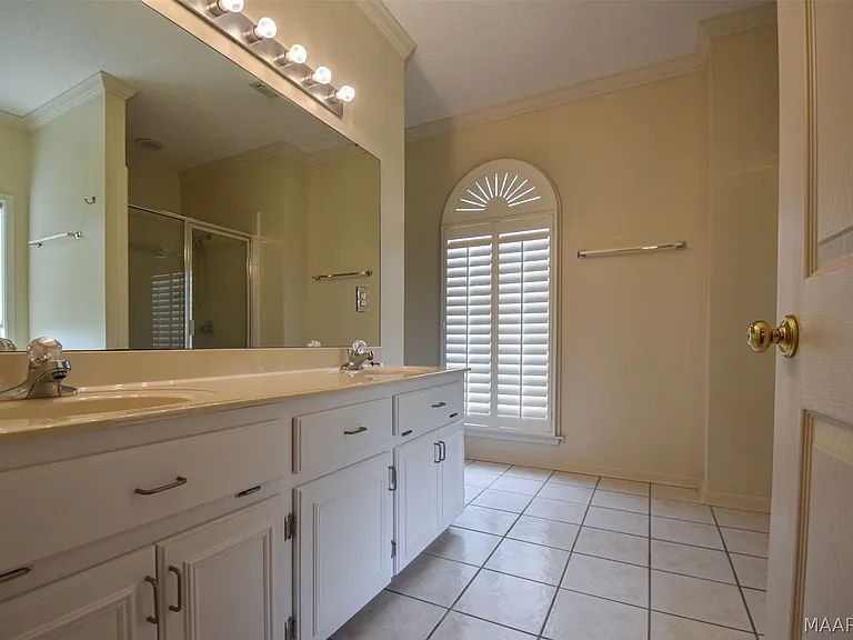 1691 Rambling Brook Ln — Photo 28