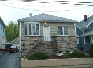 856 River Ave, Providence, RI 02908