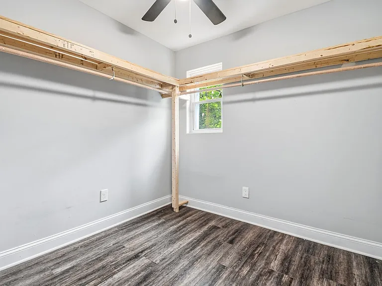 1440 Aisquith St — Photo 17