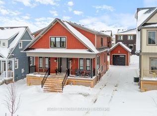 157 Courtland St, The Blue Mountains, ON L9Y 5L7