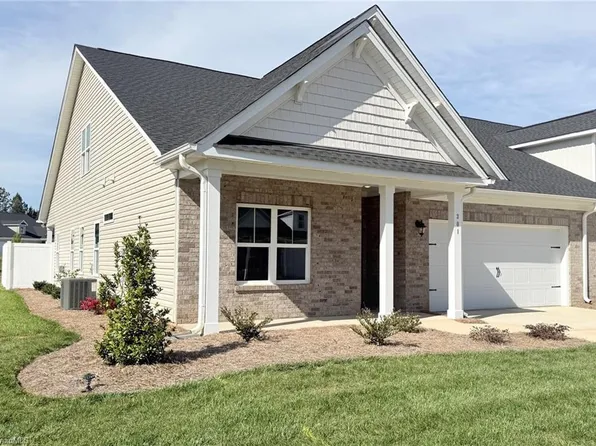 301 Beeson Ct, Clemmons, NC 27012