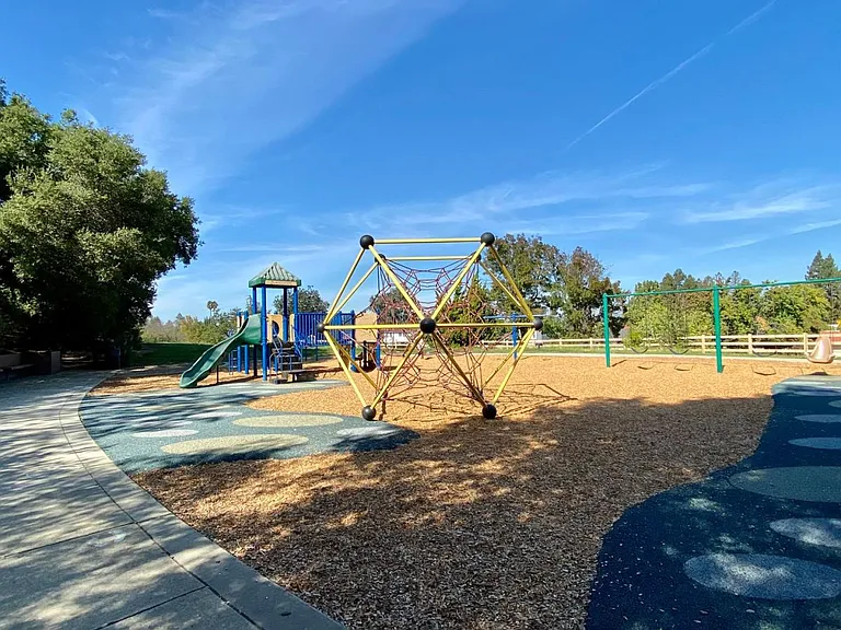 6187 Meridian Ave — Photo 20