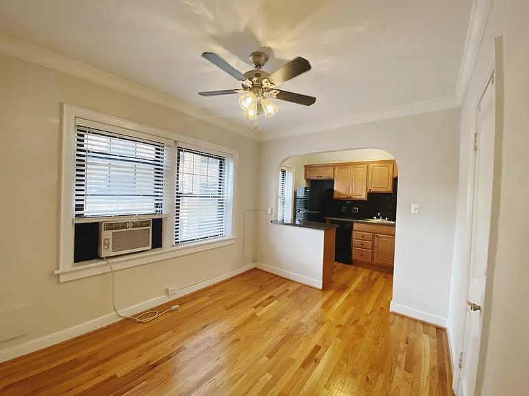 01 Dining Room