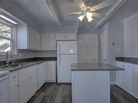 3rd image of 4908 Narragansett Ct