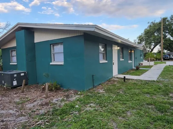 3147 Economy St, Fort Myers, FL 33916