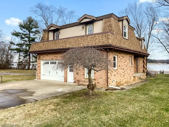 179 Wavecrest Ave, Lake Milton, OH 44429