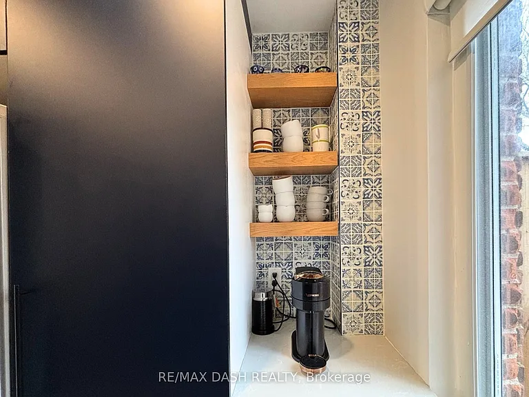 3312 Bathurst St — Photo 5
