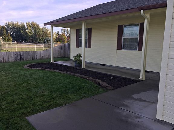 Front Entry / porch