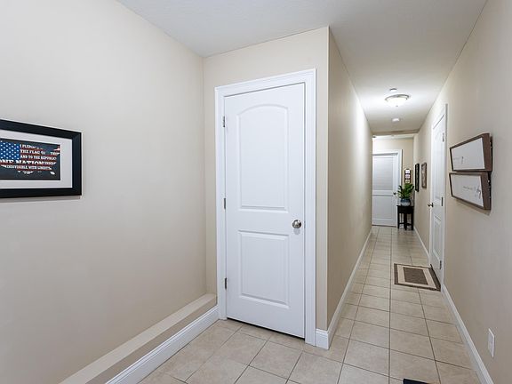 4th image of 7 Cascade Cir
